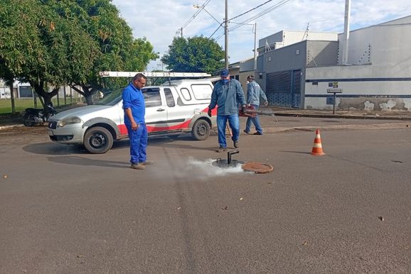Saaemb refor&ccedil;a a&ccedil;&otilde;es de controle de pragas urbanas na rede de esgoto de Buritama