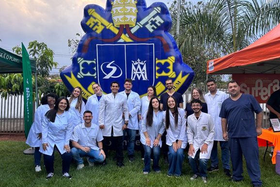 UniSALESIANO promove a&ccedil;&otilde;es de sa&uacute;de durante Caminhada Unimed em Ara&ccedil;atuba