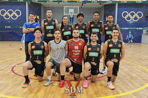 V&ocirc;lei masculino livre de Pen&aacute;polis estreia na Copa SDM V&iacute;deos em Urup&ecirc;s
