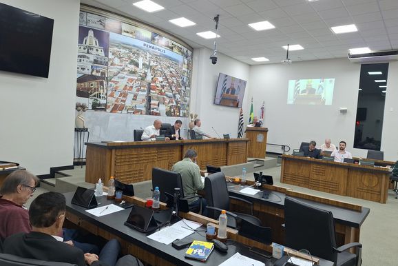 C&acirc;mara vota cinco projetos e entrega t&iacute;tulos na sess&atilde;o de ter&ccedil;a-feira