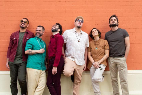 Caramelows faz show gratuito no Sesc Birigui nesta sexta-feira