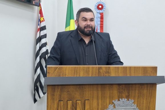 Diogo Corassa quer saber por que a Festa das Crian&ccedil;as teve apenas quatro brinquedos