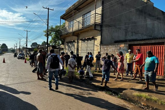 Motociclista morre ap&oacute;s atropelar pedestre em cruzamento de Porto Velho