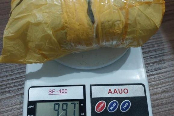 PM apreende cerca de 1 quilo de haxixe e prende duas mulheres por tr&aacute;fico em Vilhena