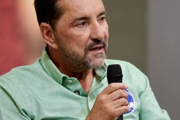 Hildon assume compromisso de entregar  novo Jo&atilde;o Paulo II em dois anos e meio