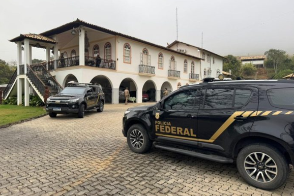 Pol&iacute;cia Federal cumpre mandados na Prefeitura de Nova Mamor&eacute; nesta quarta-feira