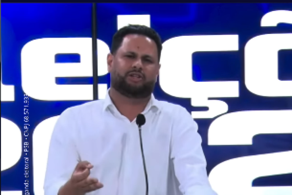 Samuel n&atilde;o d&aacute; tr&eacute;gua a F&uacute;ria e protagoniza novo embate quente na Rema TV