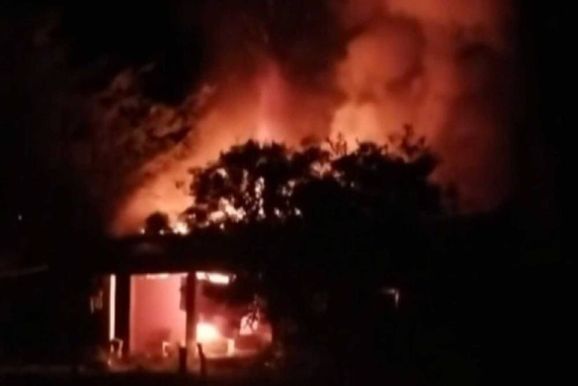 Homem agride ex-companheira e sua m&atilde;e e incendeia casa da fam&iacute;lia no Sul de Minas