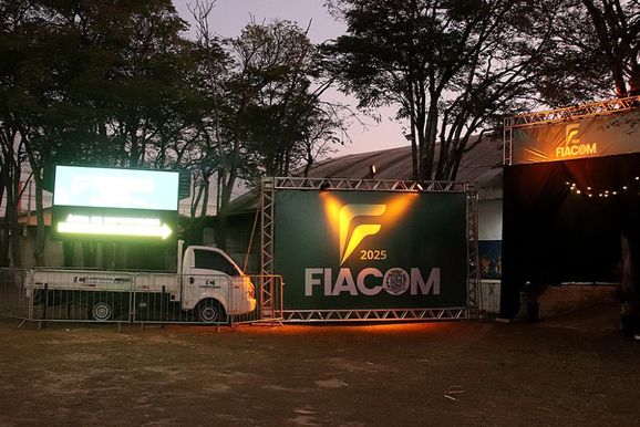 FIACOM come&ccedil;a nesta sexta-feira com shows e exposi&ccedil;&atilde;o em Rio das Pedras