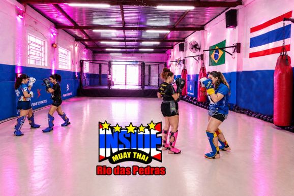 Inside Muay Thai promove aul&atilde;o gratuito para mulheres em Rio das Pedras