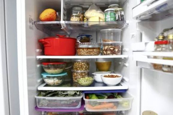 Voc&ecirc; guarda comida na geladeira do jeito certo? Confira 5 erros comuns