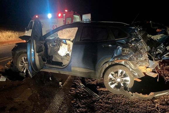 Grave acidente envolvendo SUV, trator e caminh&atilde;o &eacute; registrado no distrito de Dom Armando
