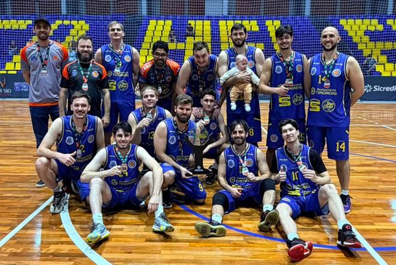 Santa Helena &eacute; vice-campe&atilde; do Campeonato Paranaense Adulto de Basquete &ndash; S&eacute;rie Bronze