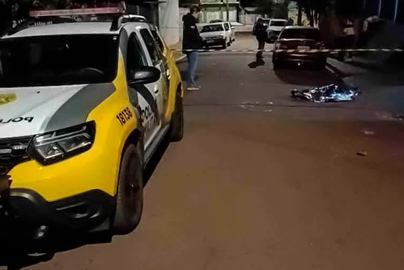 Homem de 58 anos &eacute; morto em frente &agrave; pr&oacute;pria casa na regi&atilde;o