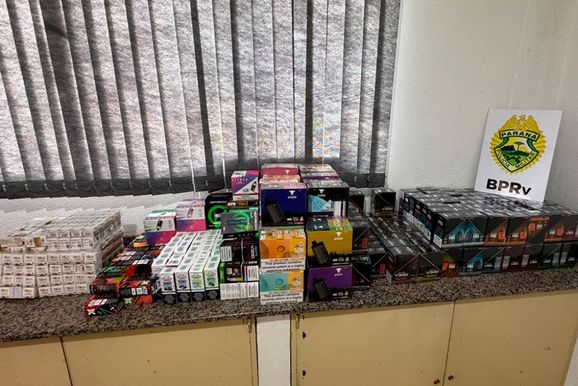 Homem &eacute; preso com mais de mil cigarros eletr&ocirc;nicos e centenas de ampolas na regi&atilde;o