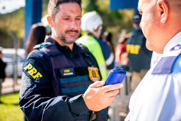 PRF refor&ccedil;a fiscaliza&ccedil;&atilde;o nas rodovias durante o feriado da Independ&ecirc;ncia