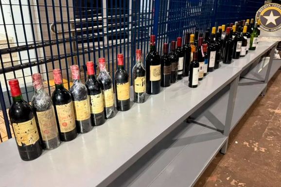Receita Federal apreende vinhos raros avaliados em cerca de R$ 500 mil na regi&atilde;o