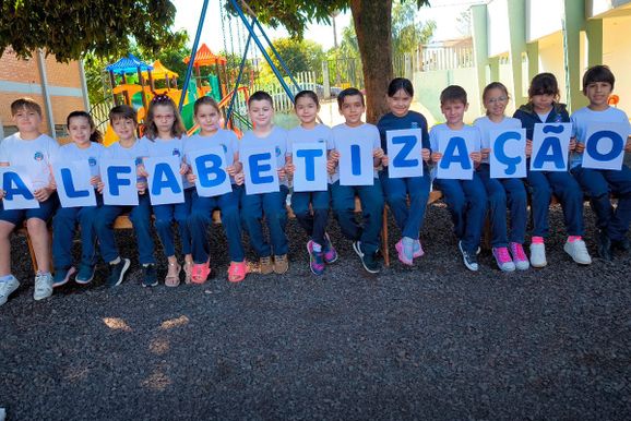 Santa Helena participa do Dia D da Alfabetiza&ccedil;&atilde;o do programa Alfabetiza Mais Paran&aacute;