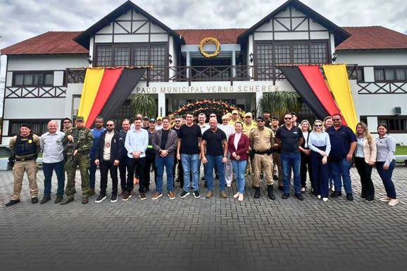 Secret&aacute;rio de Seguran&ccedil;a P&uacute;blica visita Pato Bragado e destaca a&ccedil;&otilde;es conjuntas