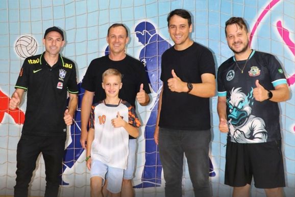 Atleta de Pato Bragado disputa Ta&ccedil;a Brasil de Futsal Sub-10 em Maring&aacute;