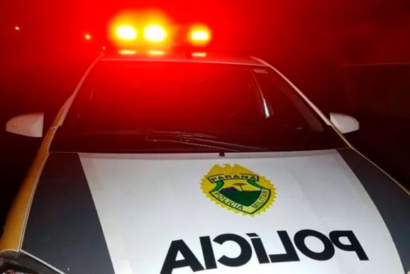 Casal &eacute; sequestrado e homem escapa de carro em movimento; namorada n&atilde;o foi localizada