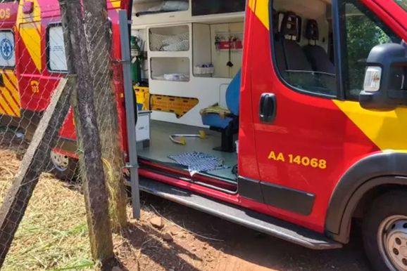 Homem de 58 anos fica gravemente ferido em acidente com m&aacute;quina agr&iacute;cola