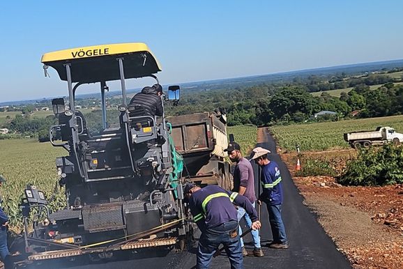 Pavimenta&ccedil;&atilde;o rural j&aacute; soma 114 mil metros quadrados entregues em Santa Helena