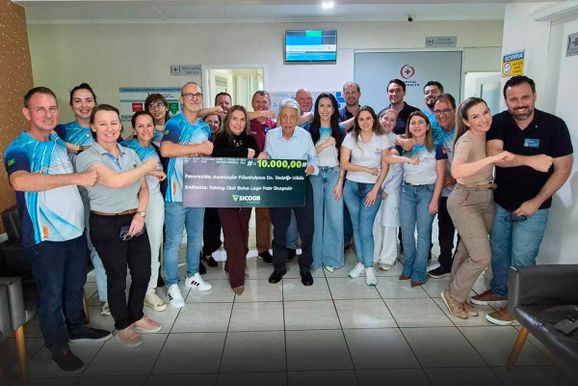 Rotary entrega recursos arrecadados durante a Oktoberfest de Pato Bragado
