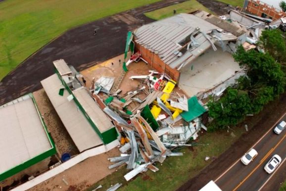 Simepar diz que estragos em cidades da regi&atilde;o n&atilde;o foram causados por tornados