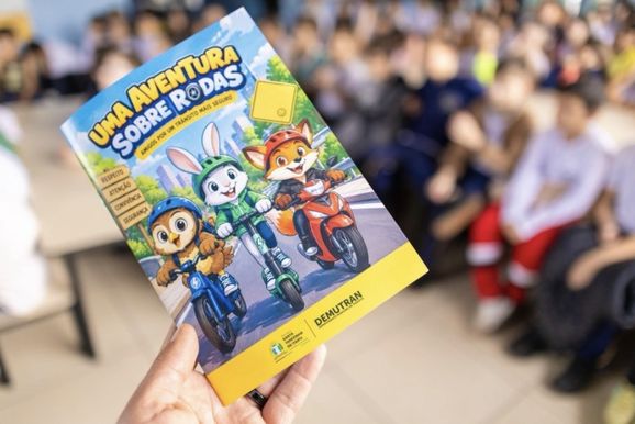 Escola Municipal Cec&iacute;lia Meireles promove a&ccedil;&atilde;o educativa sobre seguran&ccedil;a no tr&acirc;nsito