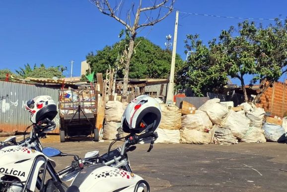 Opera&ccedil;&atilde;o Ferro Velho interdita estabelecimento comercial em S&atilde;o Carlos