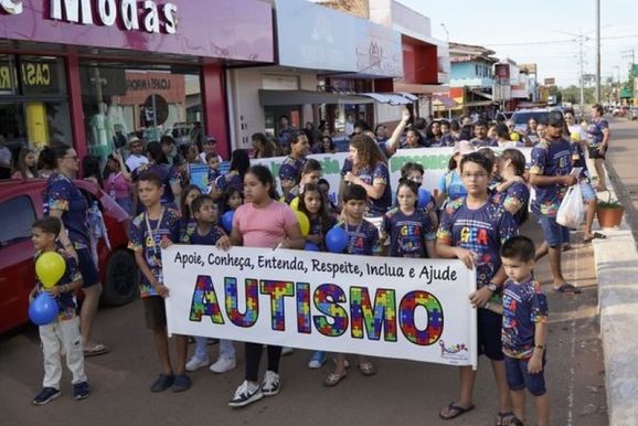 18 de junho: GEA e Rotary refor&ccedil;am a inclus&atilde;o no Dia do Orgulho Autista em S&atilde;o Miguel