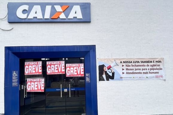 Greve da Caixa tamb&eacute;m afeta ag&ecirc;ncia de S&atilde;o Miguel do Guapor&eacute;