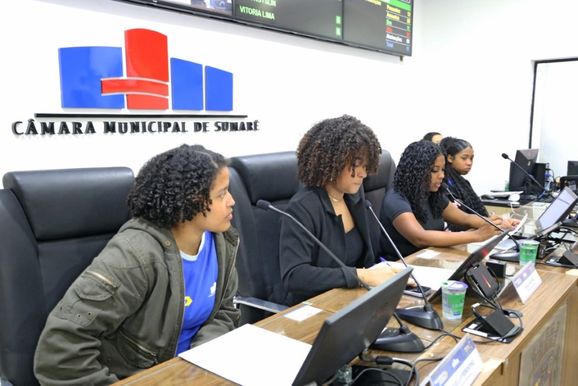 Parlamento Jovem de Sumar&eacute; aprova projetos sobre seguran&ccedil;a, bullying e prote&ccedil;&atilde;o nas escola