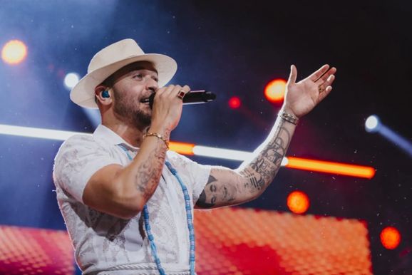 Diogo Nogueira faz show gratuito em Hortol&acirc;ndia para celebrar o Dia dos Pais