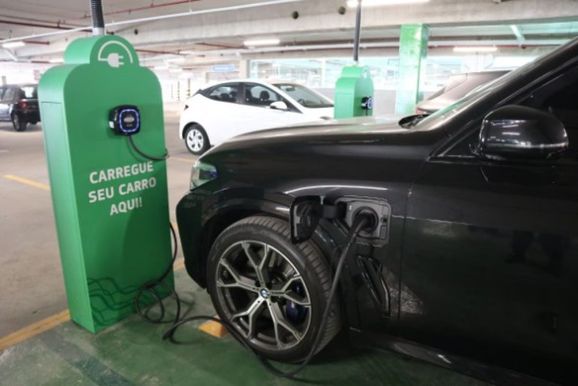 Sumar&eacute; mais que triplica vendas de ve&iacute;culos el&eacute;tricos e se destaca na regi&atilde;o