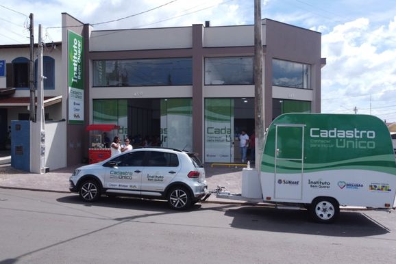 Cad&Uacute;nico Itinerante atende moradores de tr&ecirc;s pontos de Sumar&eacute; nesta semana