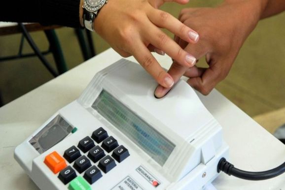 Eleitor sem biometria poder&aacute; votar normalmente em 4 de outubro