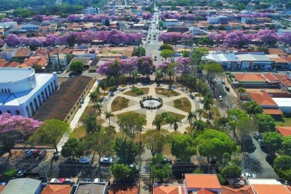 Paul&iacute;nia amplia planejamento e projeta futuro da cidade at&eacute; 2037