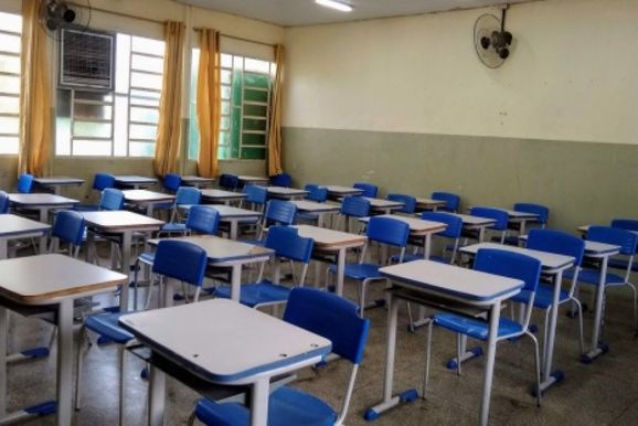 Professor &eacute; afastado ap&oacute;s den&uacute;ncia de conduta inadequada contra alunas em Campinas
