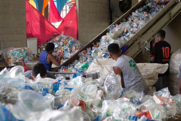 Sumar&eacute; recebe a&ccedil;&atilde;o itinerante para devolu&ccedil;&atilde;o de embalagens vazias de agrot&oacute;xicos