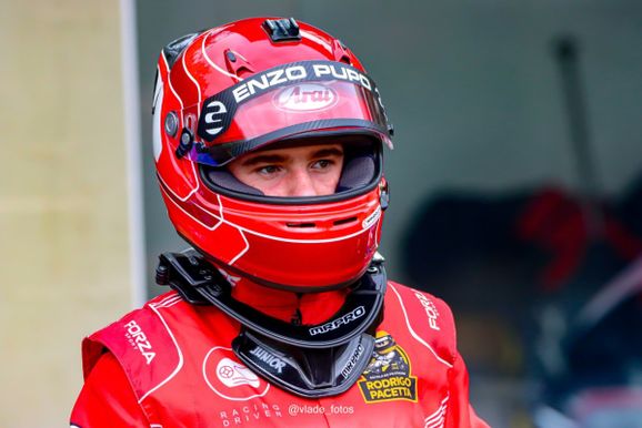 Aos 15 anos, piloto de Sumar&eacute; se prepara para estrear na F&oacute;rmula Vee em 2027