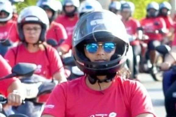Passeio do Batom re&uacute;ne motociclistas em Sumar&eacute; em a&ccedil;&atilde;o do Outubro Rosa