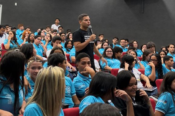 Atividade do Sebrae Pernambuco re&uacute;ne centenas de estudantes em escolas de Surubim