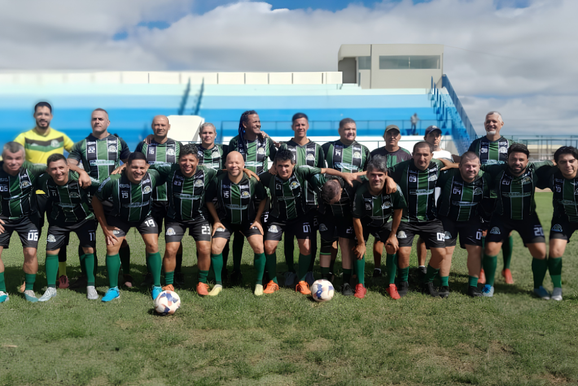Surubim FC Legends realiza amistoso solid&aacute;rio e homenageia Ita Surubim e Ninho On&ccedil;a