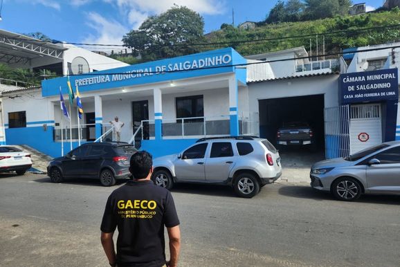 Prefeito de Salgadinho &eacute; preso durante opera&ccedil;&atilde;o do MPPE contra organiza&ccedil;&atilde;o criminosa