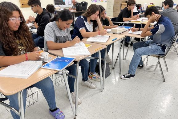 Itaipu abre inscri&ccedil;&otilde;es para cursinho gratuito para 12 mil estudantes da regi&atilde;o