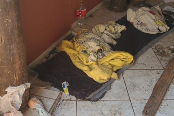 Duas pessoas em situa&ccedil;&atilde;o de rua s&atilde;o encontradas dormindo no antigo espa&ccedil;o da Pi&aacute; Ambiental