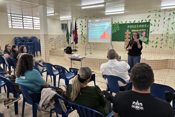 Grupos de trabalho come&ccedil;am a construir novo Plano Municipal de Educa&ccedil;&atilde;o