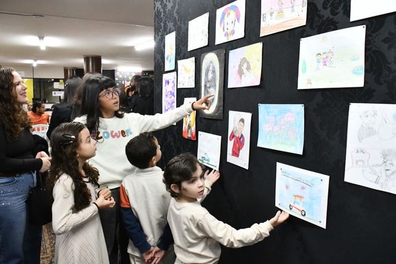 Centro Cultural Vera Schubert recebe a exposi&ccedil;&atilde;o 'Onde a arte cresce'